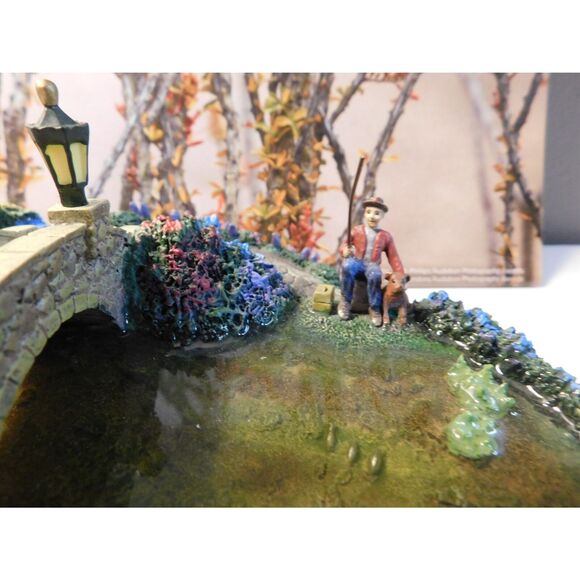 Thomas Kinkade Hawthorne Village "Lamplight Bridge" Three Piece Set - Picture 10 of 13